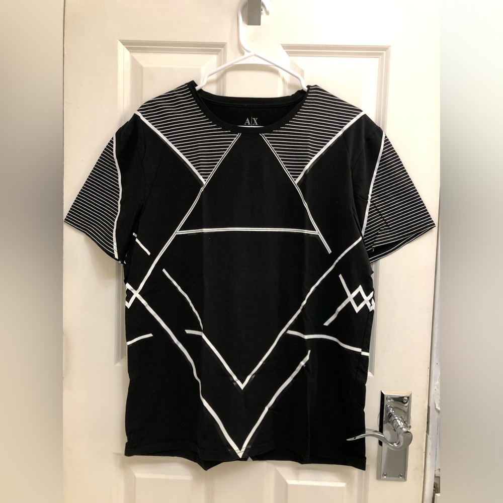AX Armani Exchange Black/White Geometric print Sz.L Tee Shirt LIKE NEW